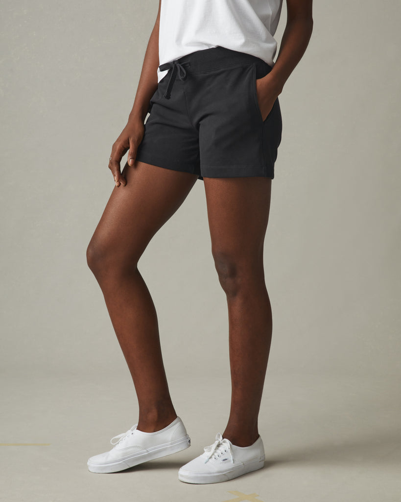 Weekend Short - Super Black