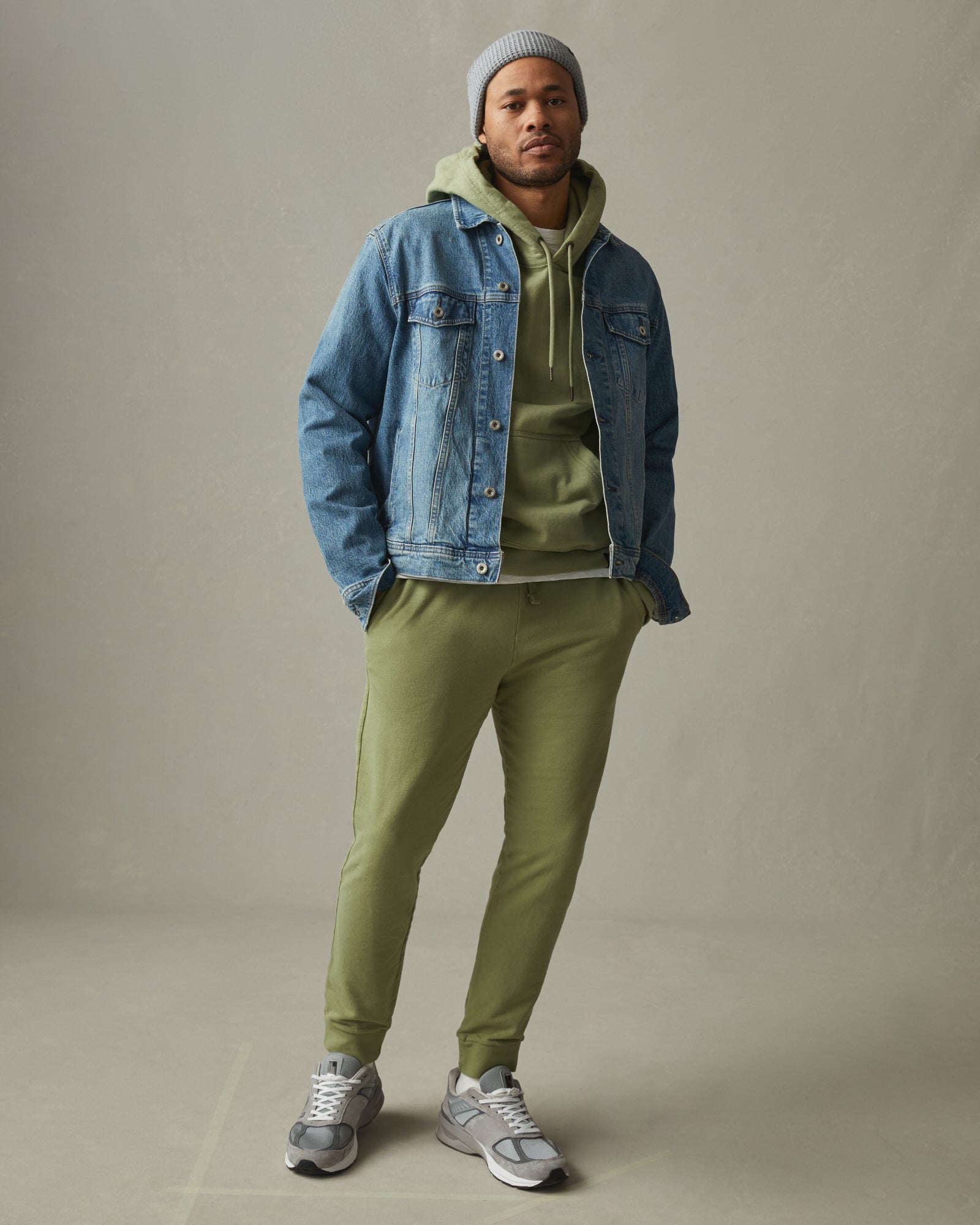 Essentials Men's Lightweight French Terry Jogger Pant (Available in  Big & Tall)