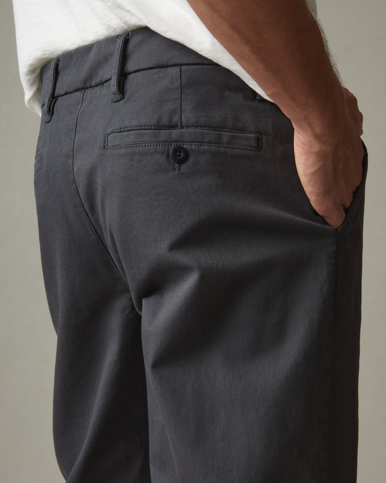 Sawbuck Chino - Charcoal